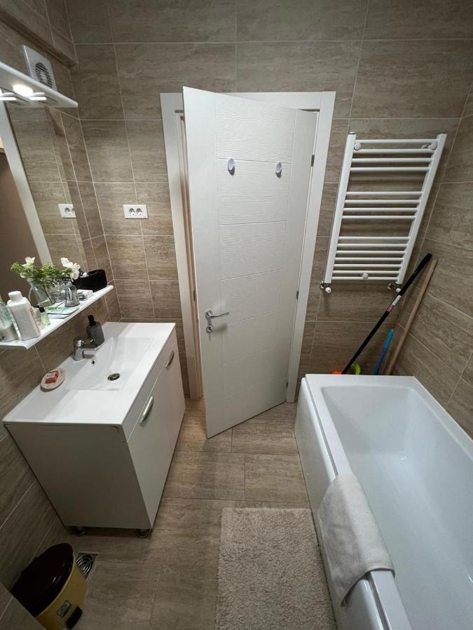 Chic Apartament Complex Inamstro Iasi Luaran gambar